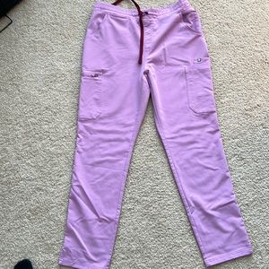 Pink set that is in great shape. Brand New.